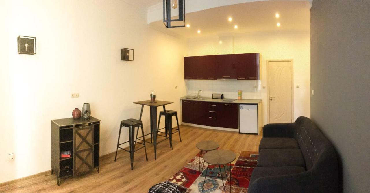 The Dutchies' Apartment Plovdiv Esterno foto